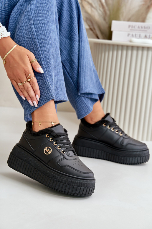 Sneakers modeļa apavi sporta apavi Sieviešu siltināti Uz masīvas zoles melnas krāsas Verissha