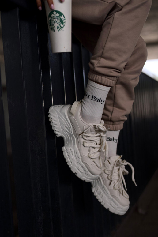 Sneakers modeļa apavi Sieviešu Uz masīvas zoles Ziloņkaula krāsas Nevela Sneakers modeļa apavi Sieviešu Uz masīvas zoles Ziloņkaula krāsas Nevela