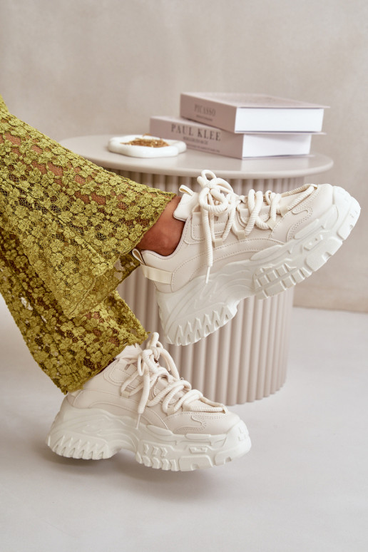 Sneakers modeļa apavi Sieviešu Uz masīvas zoles Ziloņkaula krāsas Nevela Sneakers modeļa apavi Sieviešu Uz masīvas zoles Ziloņkaula krāsas Nevela