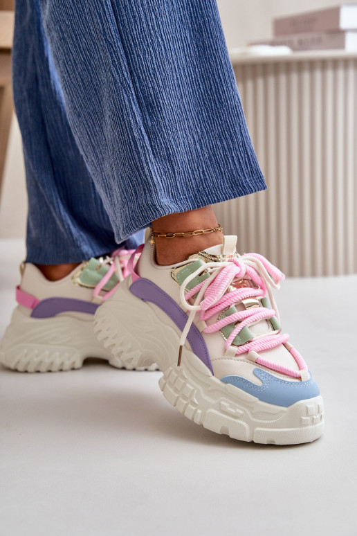 Sneakers modeļa apavi Sievišķīgs ar... Sneakers modeļa apavi Sievišķīgs ar...