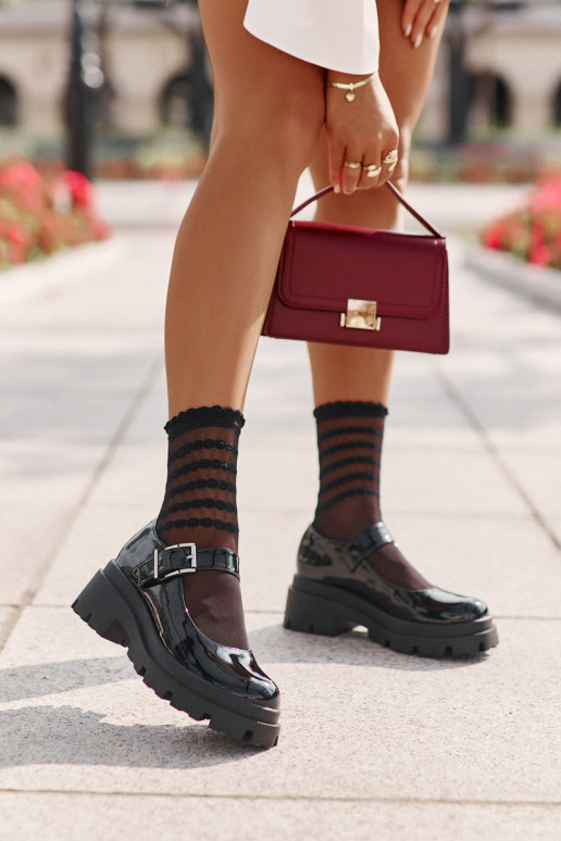 Laque apavi Sieviešu ar sprādzēm melnas krāsas Plikuria