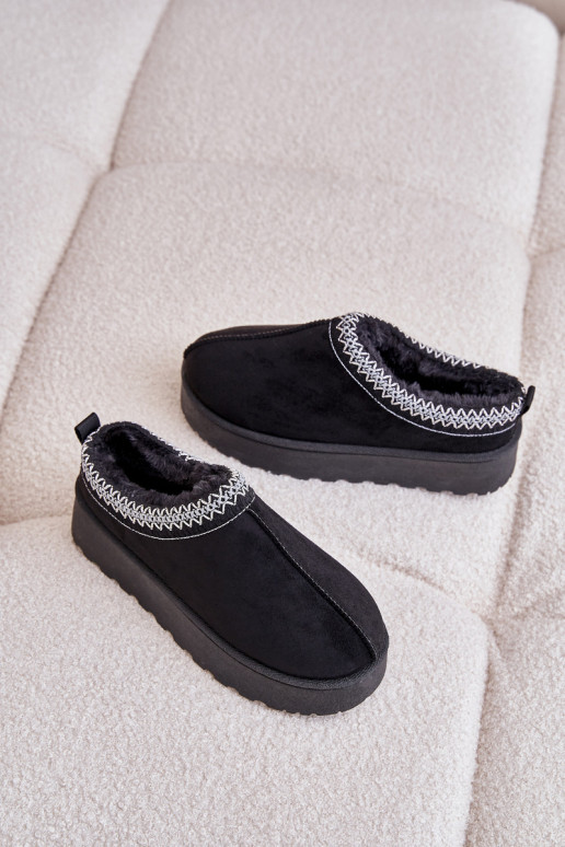 sniega apavi Sieviešu ar platformu siltināti ar kažokādu melnas krāsas Remenia sniega apavi Sieviešu ar platformu siltināti ar kažokādu melnas krāsas Remenia