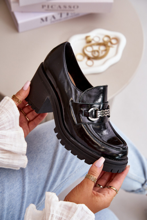 Sieviešu lakotas ādas apavi ar... Sieviešu lakotas ādas apavi ar...