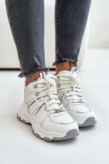 siltināti Sneakers modeļa apavi Sieviešu Big Star OO274A161 baltas krāsas