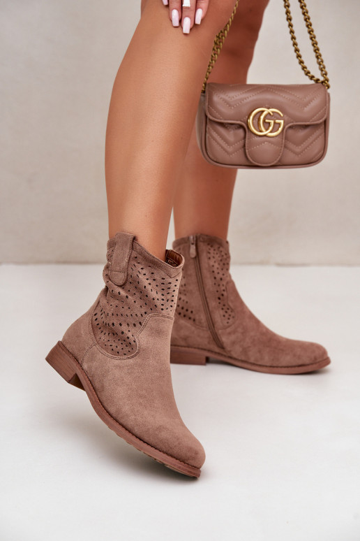 Sieviešu ažūra kurpes ar platiem... Sieviešu ažūra kurpes ar platiem...