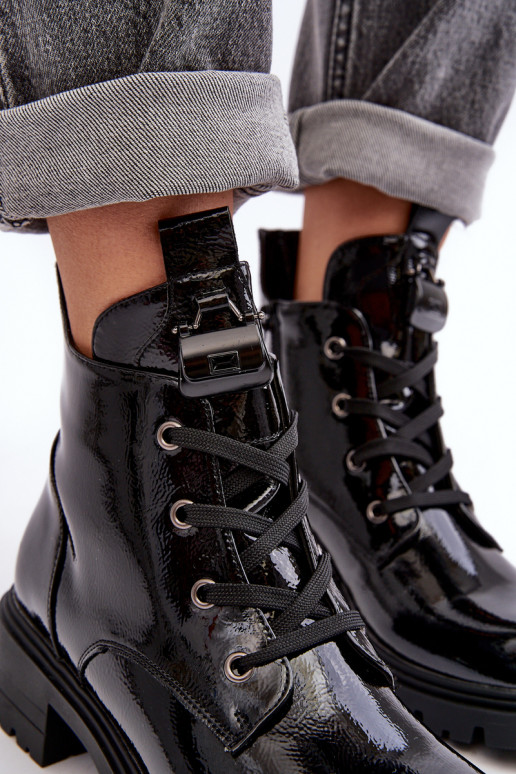 Sieviešu lakas efekta svārki ar... Sieviešu lakas efekta svārki ar...