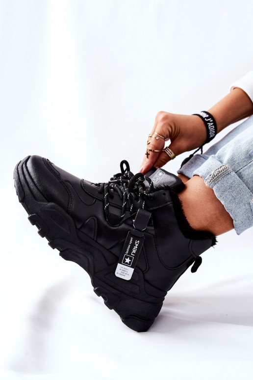 Sievišķīgs siltināti Sneakers modeļa... Sievišķīgs siltināti Sneakers modeļa...