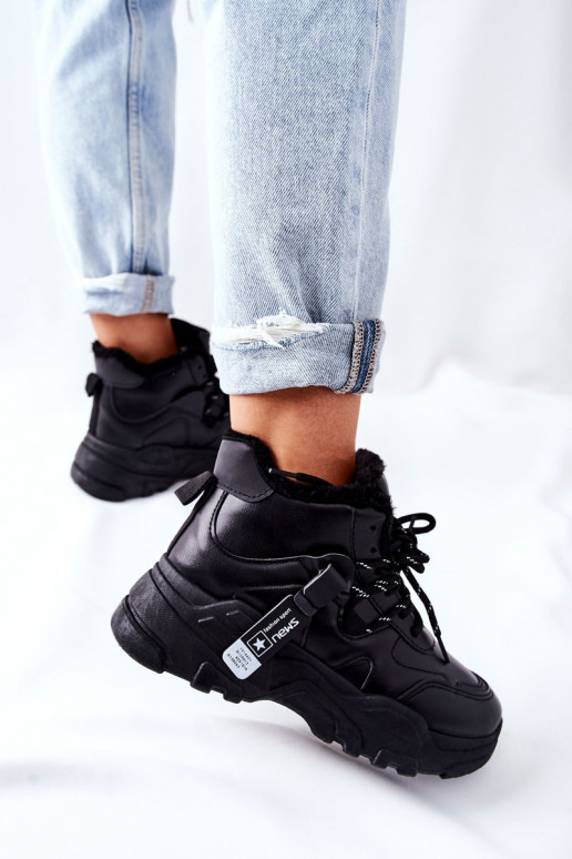 Sievišķīgs siltināti Sneakers modeļa... Sievišķīgs siltināti Sneakers modeļa...