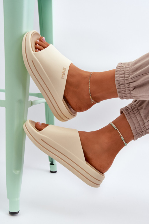 sieviešu čības ar platformu Big Star NN274A034 smilšu krāsas