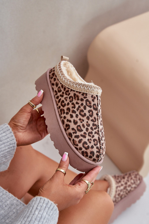 Sniega zābaki ar platformu siltināti... Sniega zābaki ar platformu siltināti...