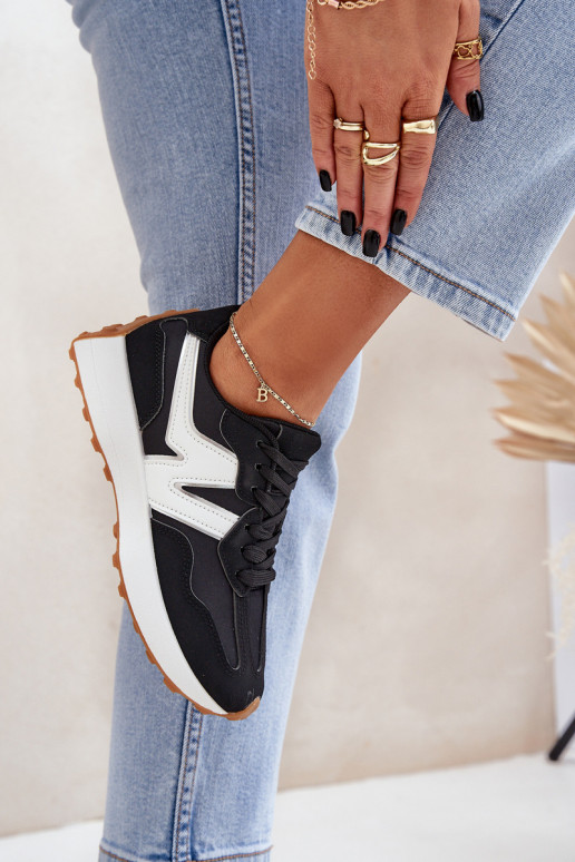 sporta apavi Sneakers modeļa apavi Sieviešu melnas krāsas Britma sporta apavi Sneakers modeļa apavi Sieviešu melnas krāsas Britma