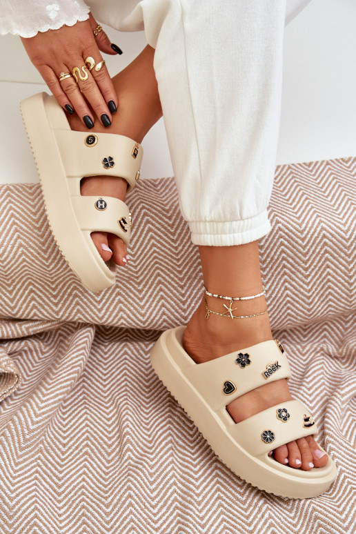 Vieglas čības uz pirksta sieviešu čības Z Przypinkami smilšu krāsas Ravanala