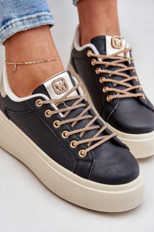 Sneakers modeļa apavi ar platformu Ar greznui SznuróInkami melnas krāsas Fonetha