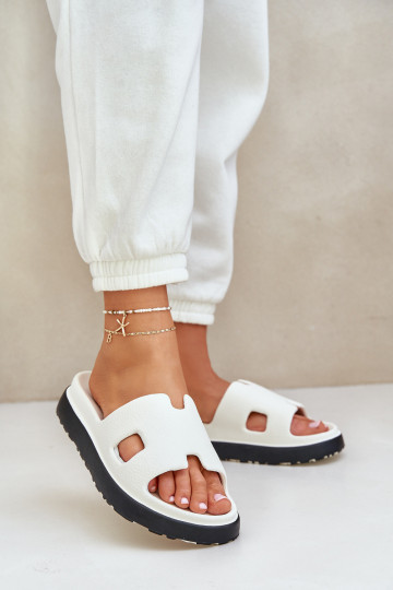 Vieglas čības uz pirksta Čības Ar izgriezumiem baltas krāsas Neladith 2