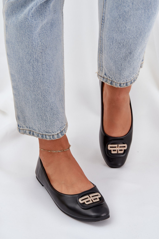 Balerīnas Uz plakanas zoles ar ornamentiem melnas krāsas Ainoria