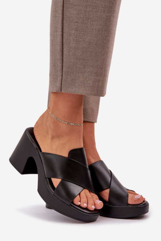 Vieglas čības ar papēdi no eko ādas melnas krāsas Kacaria