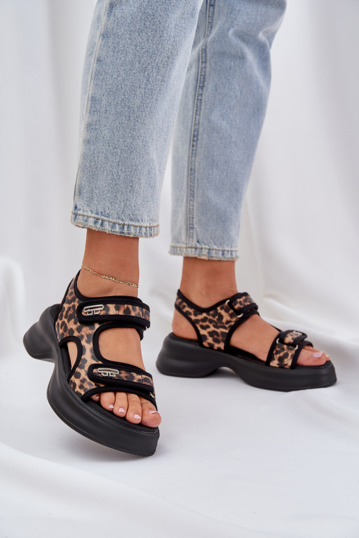 Eko Āda Vieglas basenes ar platformu ar leoparda kažokādas rakstu brūnas krāsas Deniffia