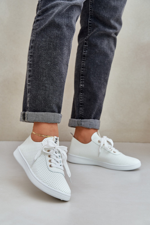 Šņorējami ažūra ikdienas apavi Ziloņkaula krāsas Carinel Šņorējami ažūra ikdienas apavi Ziloņkaula krāsas Carinel