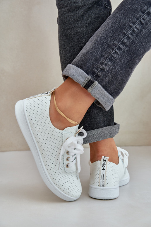 Šņorējami ažūra ikdienas apavi Ziloņkaula krāsas Carinel Šņorējami ažūra ikdienas apavi Ziloņkaula krāsas Carinel