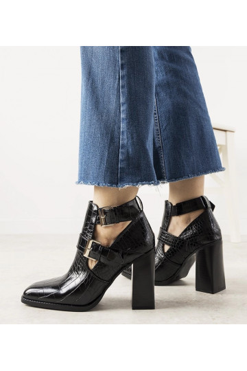 Melni krokodila raksta... 2