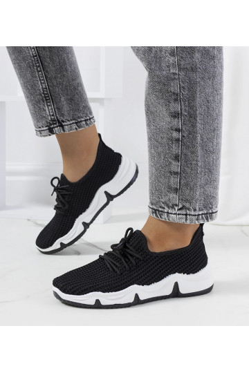 Melnas Vermunt sporta kedas