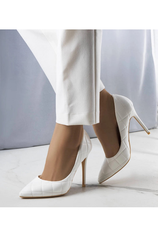 Balti stepēti Lore papēži