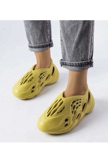 Julienne Zaļās putu čības