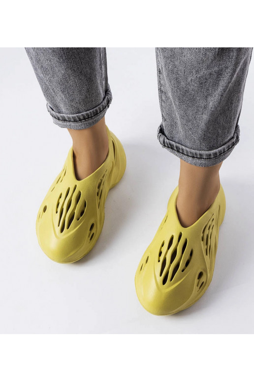 Julienne Zaļās putu čības