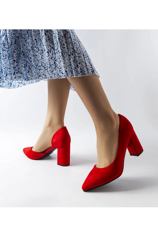 Sargent sarkanas pumpas ar bloka papēdi Sargent sarkanas pumpas ar bloka papēdi