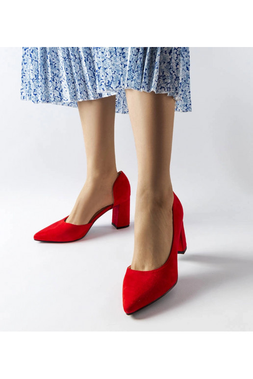 Sargent sarkanas pumpas ar bloka papēdi Sargent sarkanas pumpas ar bloka papēdi