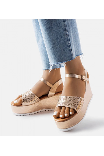 Zelta ažūra platformas...