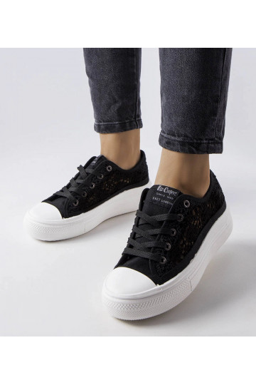Melnas Lee Cooper kedas... 2