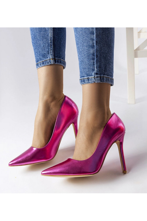 Delis tumši rozā metāliski... Delis tumši rozā metāliski...