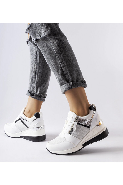 Deodata baltas čības