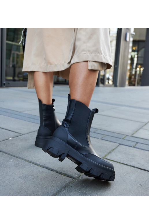 Melni puszābaki ar redzamu Moriano...