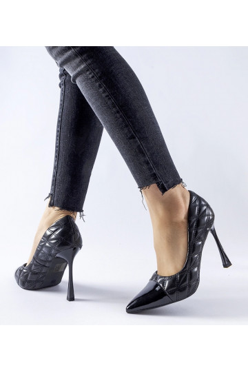 Melni stepēti Benito papēži 2