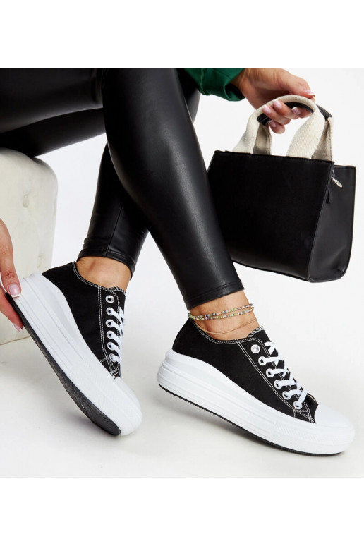 Melnas kedas uz biezas platformas Zlata