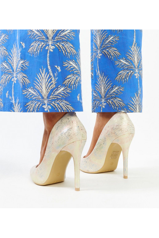 Serranillos zelta metāliskas ādas...