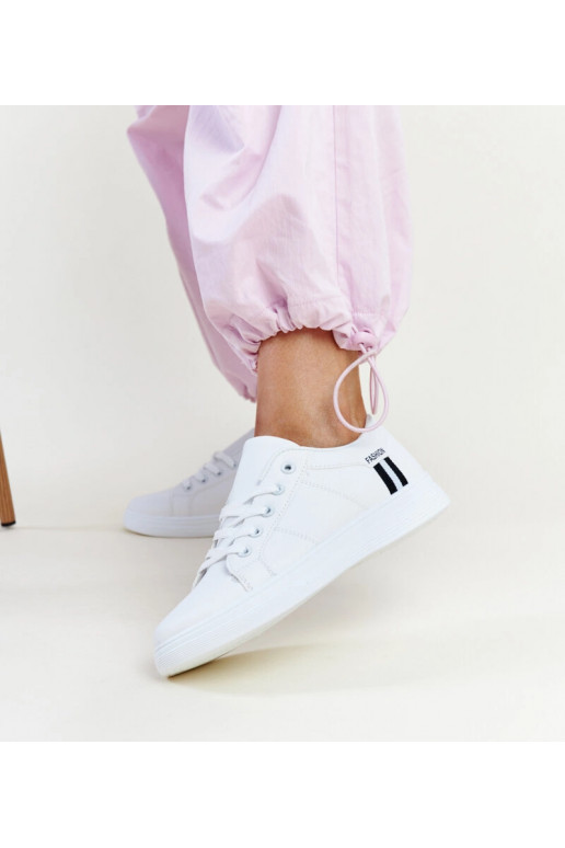 Baltas sieviešu kedas šņorējamās...