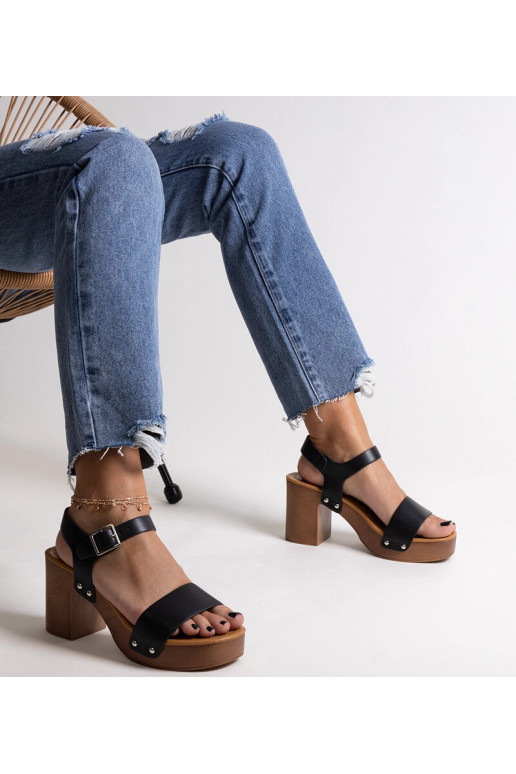 Melnas kuplas Adilar bloka papēžu...