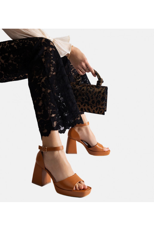 Brūnas Isolina kuplas papēža sandales