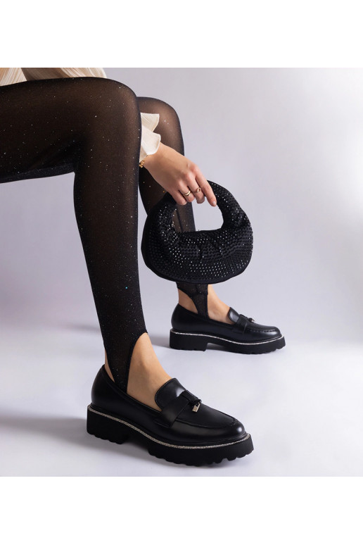 Melni mākslīgās ādas klaipi, dekorēti... Melni mākslīgās ādas klaipi, dekorēti...