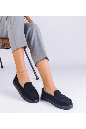 Melnās sieviešu kurpes no...