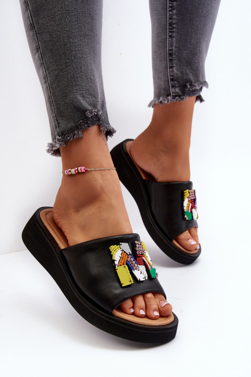 Čibas no dabīgas ādas Sieviešu ar ornamentiem melnas krāsas Asames Čibas no dabīgas ādas Sieviešu ar ornamentiem melnas krāsas Asames