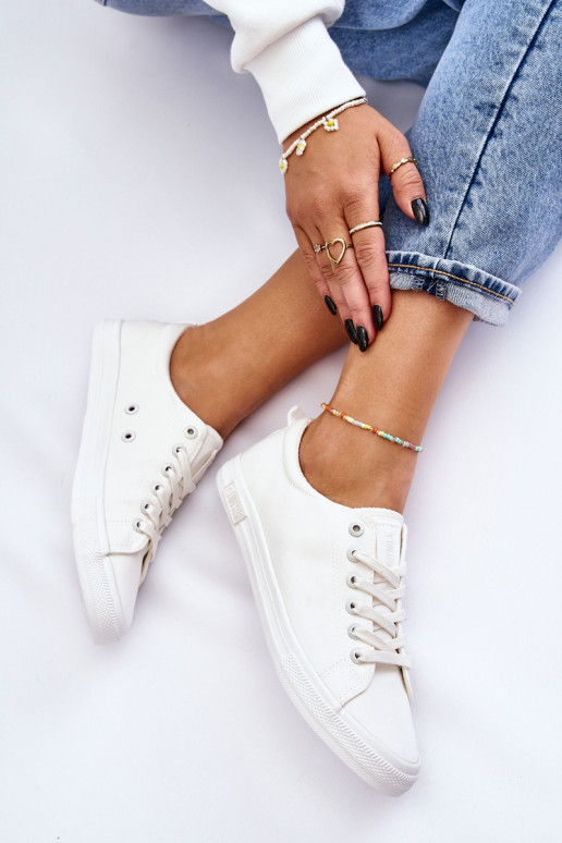 Sieviešu Gluda sporta apavi ar līdzenu zoli Big Star LL274058 baltas krāsas Sieviešu Gluda sporta apavi ar līdzenu zoli Big Star LL274058 baltas krāsas