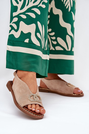 Sieviešu basenes ar ornamentiem ar platiem papēžiem Eko zamšādaoIne smilšu krāsas Ralisses