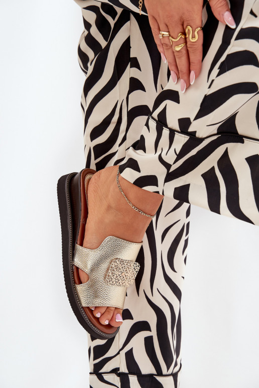 sieviešu čības Uz Ķīļa Eko Āda ar ornamentiem Zelta krāsas Sarela