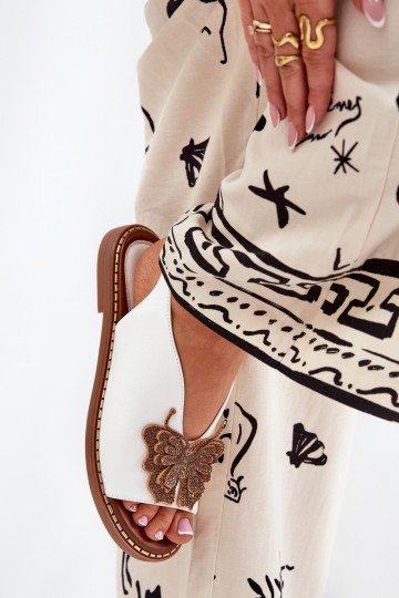 Sieviešu basenes ar platiem papēžiem ar ornamentiem baltas krāsas Setorina 2