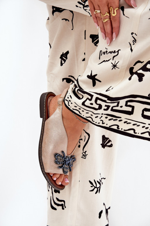 Spīdīgi Sieviešu basenes ar ornamentiem zempapēžu Zelta krāsas Russona Spīdīgi Sieviešu basenes ar ornamentiem zempapēžu Zelta krāsas Russona