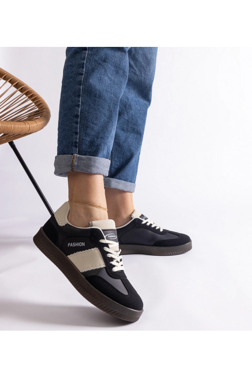 Melni sneakers uz platformas ar šuvēm...